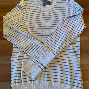 Guys small Aeropostale light weight sweater